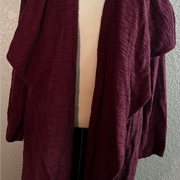 Steve Madden Sweaters - Steve Madden Elegant Burgundy Women's open Sweater jacket size small oversized